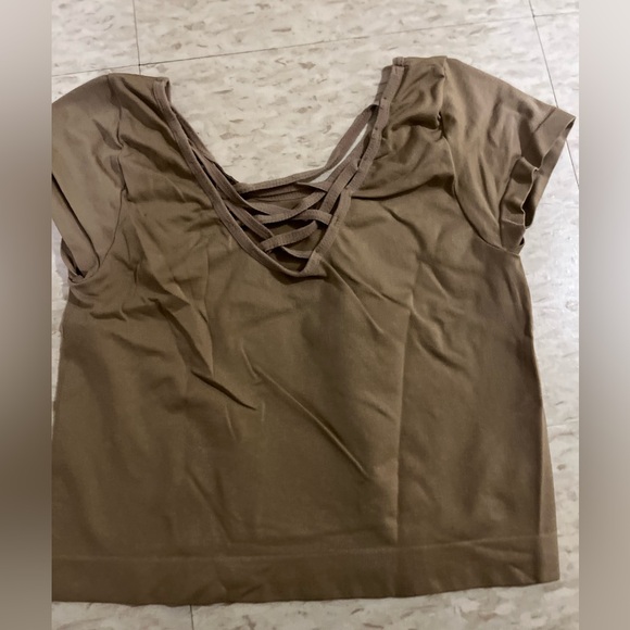 ✨Tan Cross back crop top - Picture 1 of 2